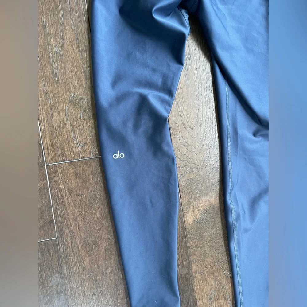 ALO Airlift High Waisted Navy Leggings - Picture 6 of 6